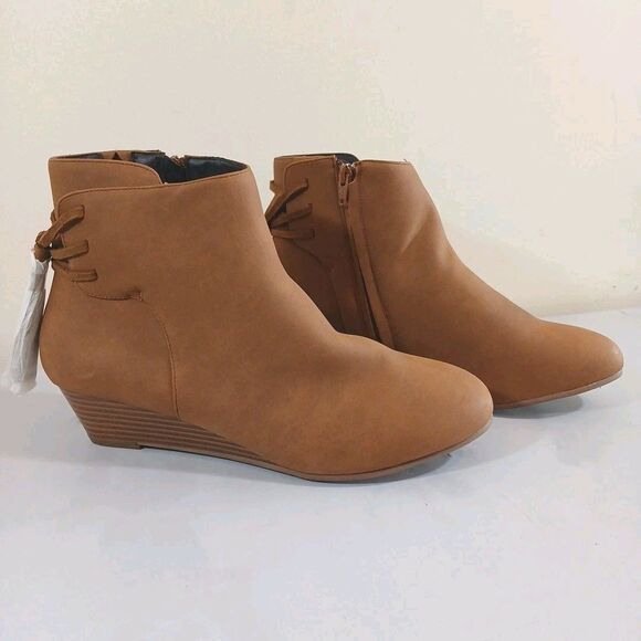 comfortview Shoes - Comfortview Women's Evalyn #14999 Brown Faux Leather Tassel Bootie 12WW